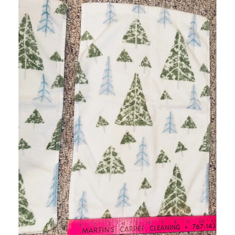 Rare Nautica Home Tree Farm Green Pine Tree Cotton Fingertip Towels Set of 2